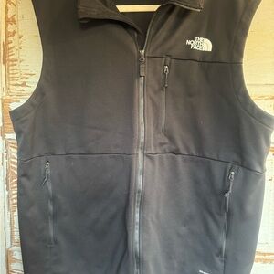 The North Face Men's Black Vest